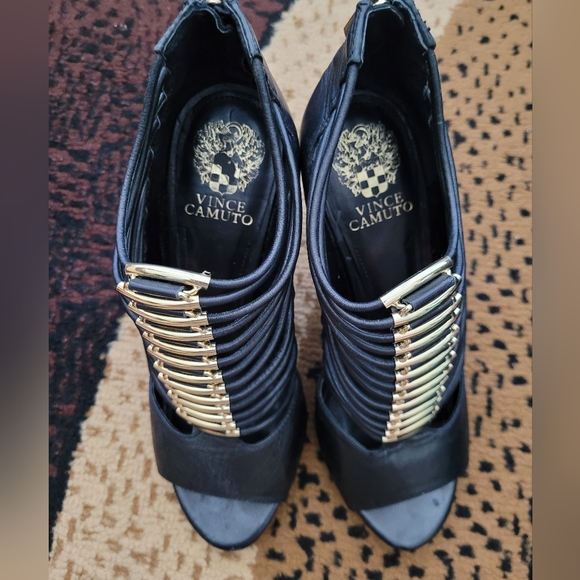 Vince Camuto Heels size 8.5 - Picture 6 of 10